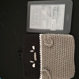 Crochet Goose Kobo Clara Sleeve